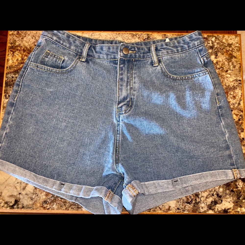 ROMWE high waisted jean mom short